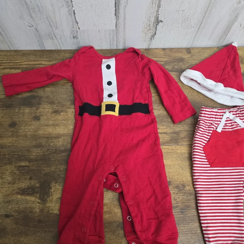 Babys Size 6-9M Santa Christmas Outfit Lot Of 4, Outfit, Pants, Hat And Bib